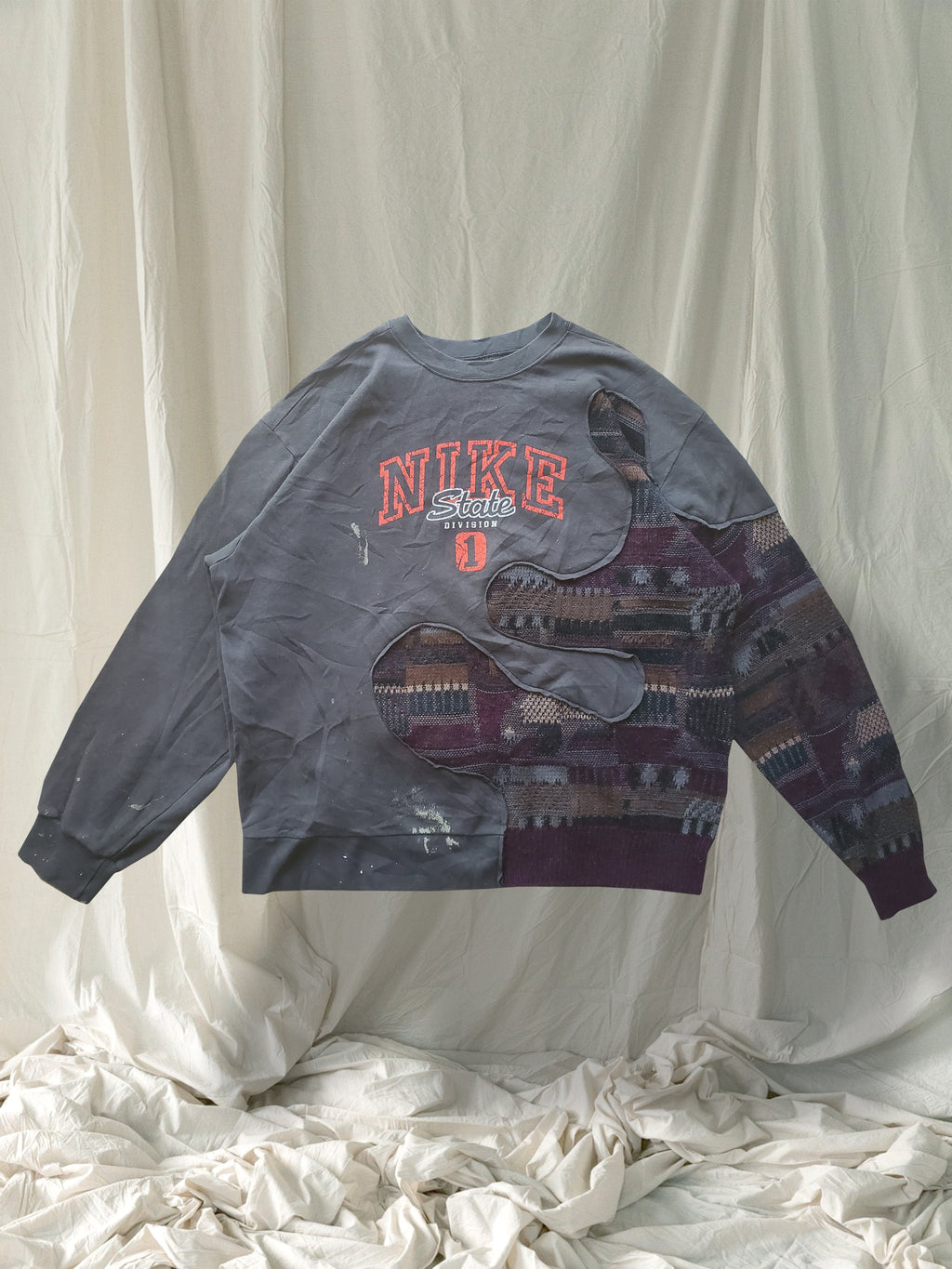 Construction Nike Pullover