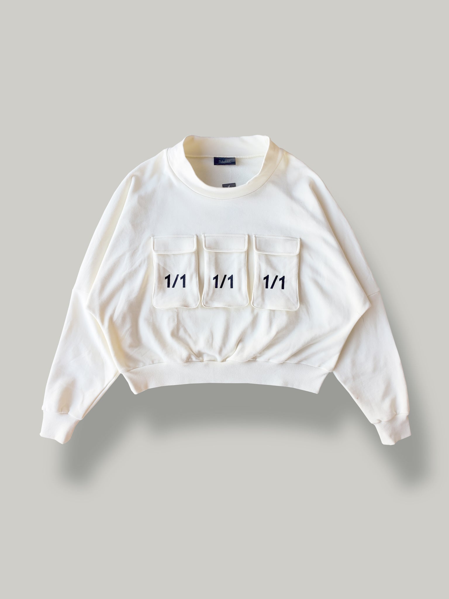 Cut Pullover